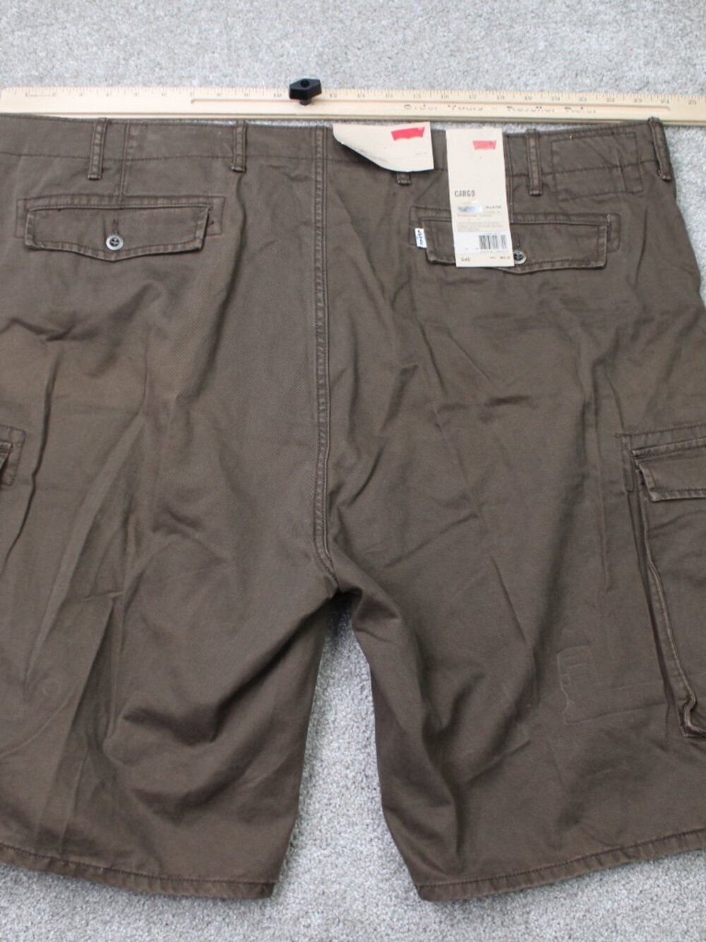 Levi's Shorts NWT Mens 48 Brown 11" Cargo Pocket Chino Flat Front 100% Cotton - Picture 5 of 14